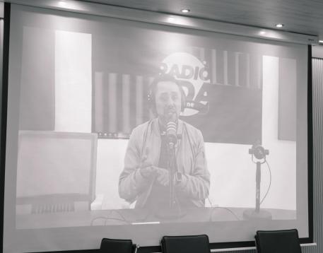 LA MAGIA DE LA RADIO Foto443
