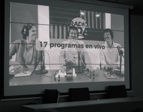 LA MAGIA DE LA RADIO Foto444