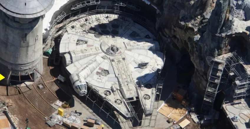 Fotos aéreas de Star Wars: Galaxy&#039;s Edge en Disney muestran que la atracción es"de otra galaxia"